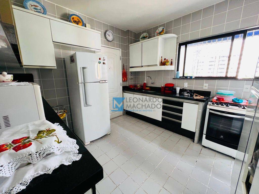 Apartamento à venda com 3 quartos, 128m² - Foto 7