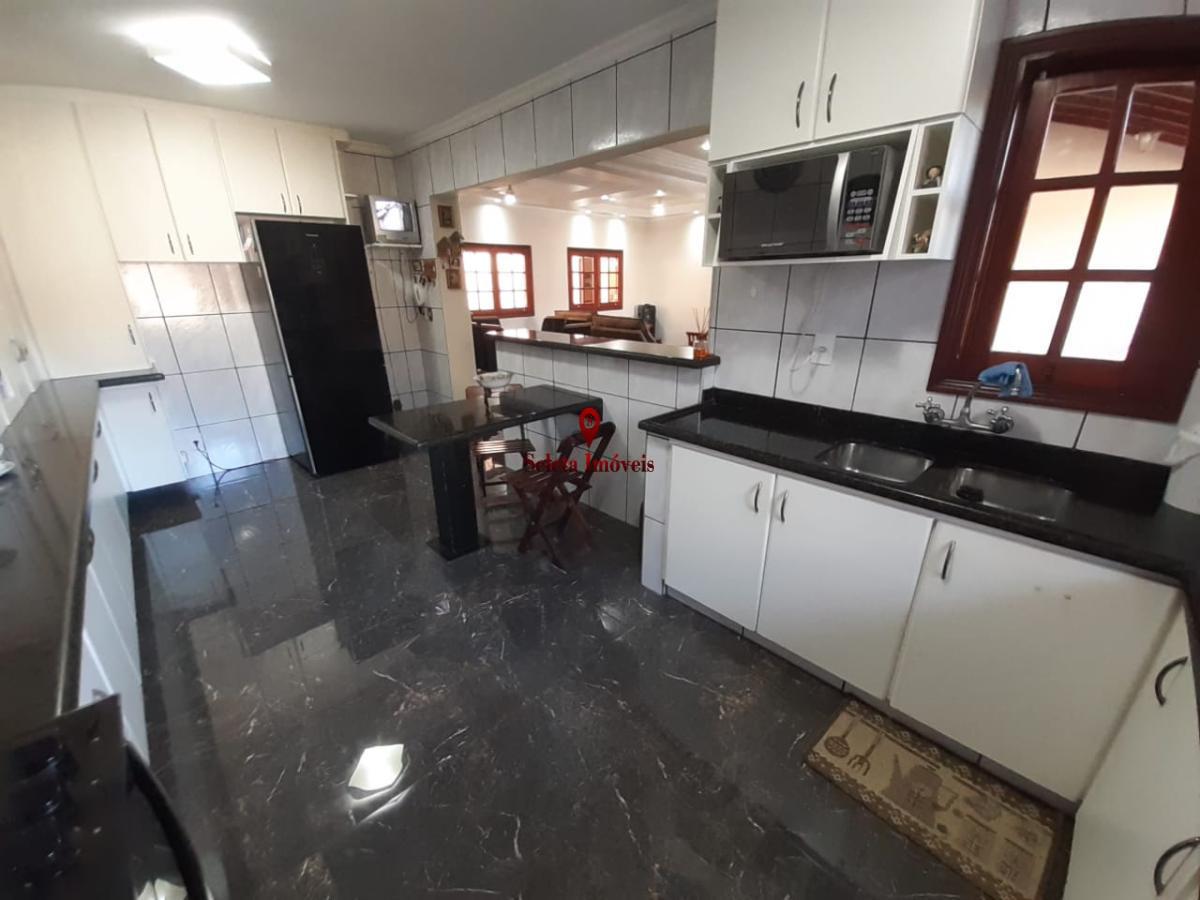 Casa para alugar com 3 quartos, 559m² - Foto 21