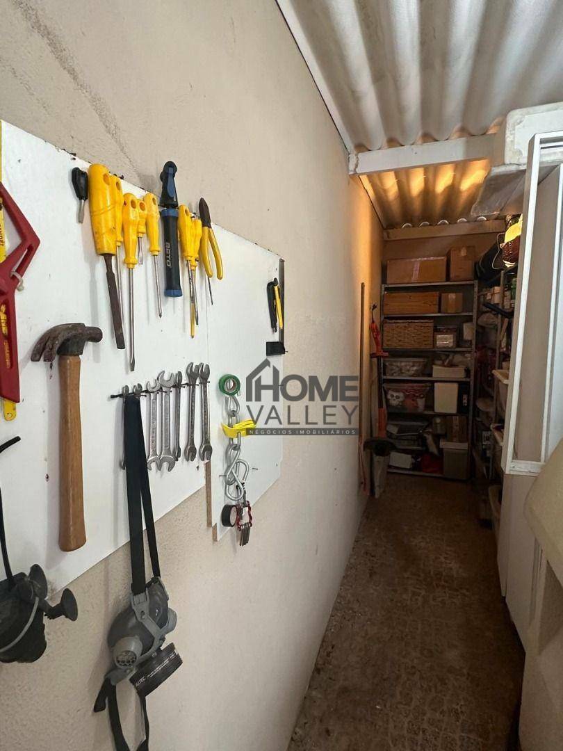 Casa de Condomínio à venda com 3 quartos, 186m² - Foto 17