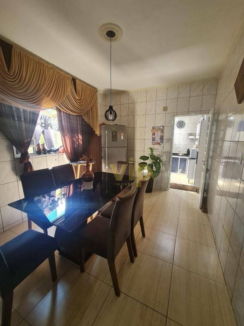 Casa à venda com 3 quartos, 134m² - Foto 4