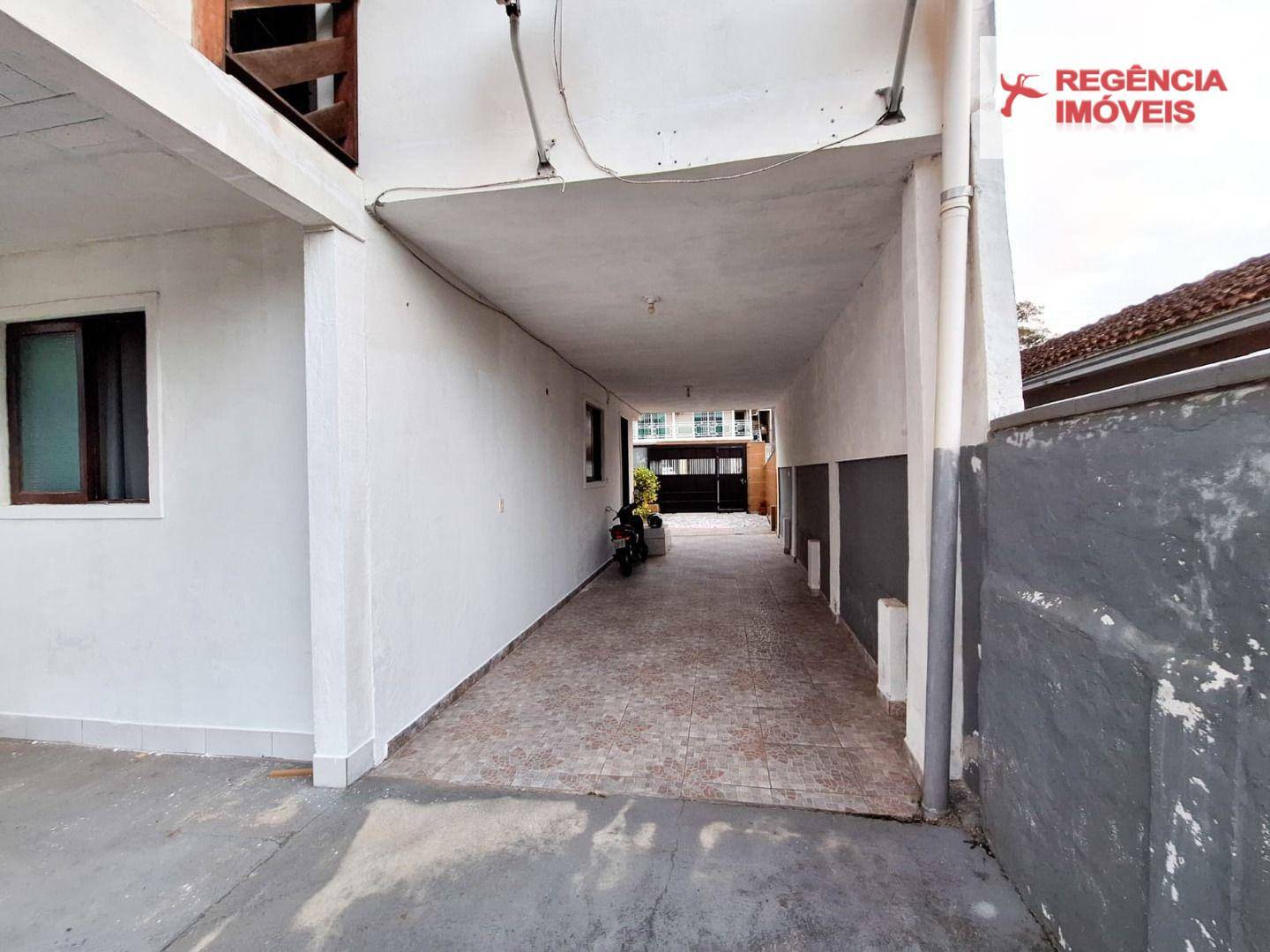 Casa à venda com 8 quartos, 366m² - Foto 14