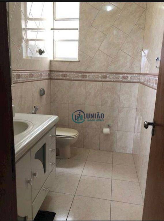 Apartamento à venda com 2 quartos, 70m² - Foto 13