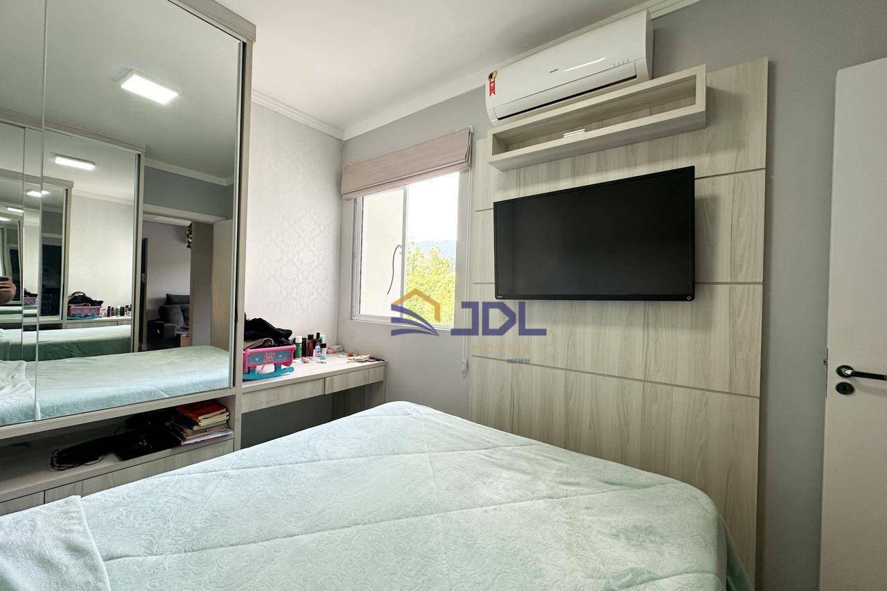 Apartamento à venda com 2 quartos, 66m² - Foto 15