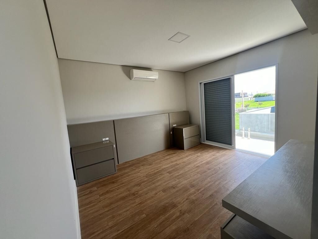 Casa à venda com 3 quartos, 262m² - Foto 25