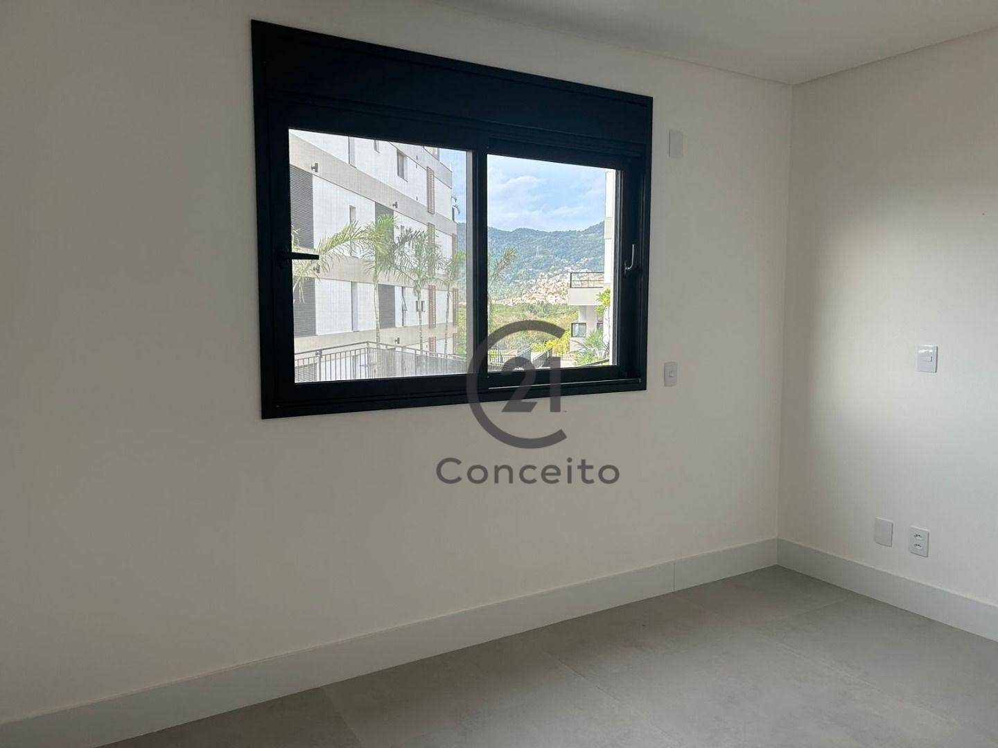 Apartamento à venda com 3 quartos, 134m² - Foto 11