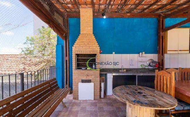 Casa à venda com 3 quartos, 450m² - Foto 4