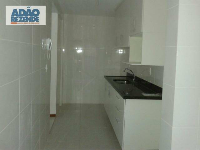 Apartamento à venda com 2 quartos, 70m² - Foto 39