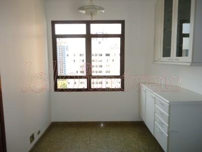 Apartamento para alugar com 3 quartos, 226m² - Foto 20