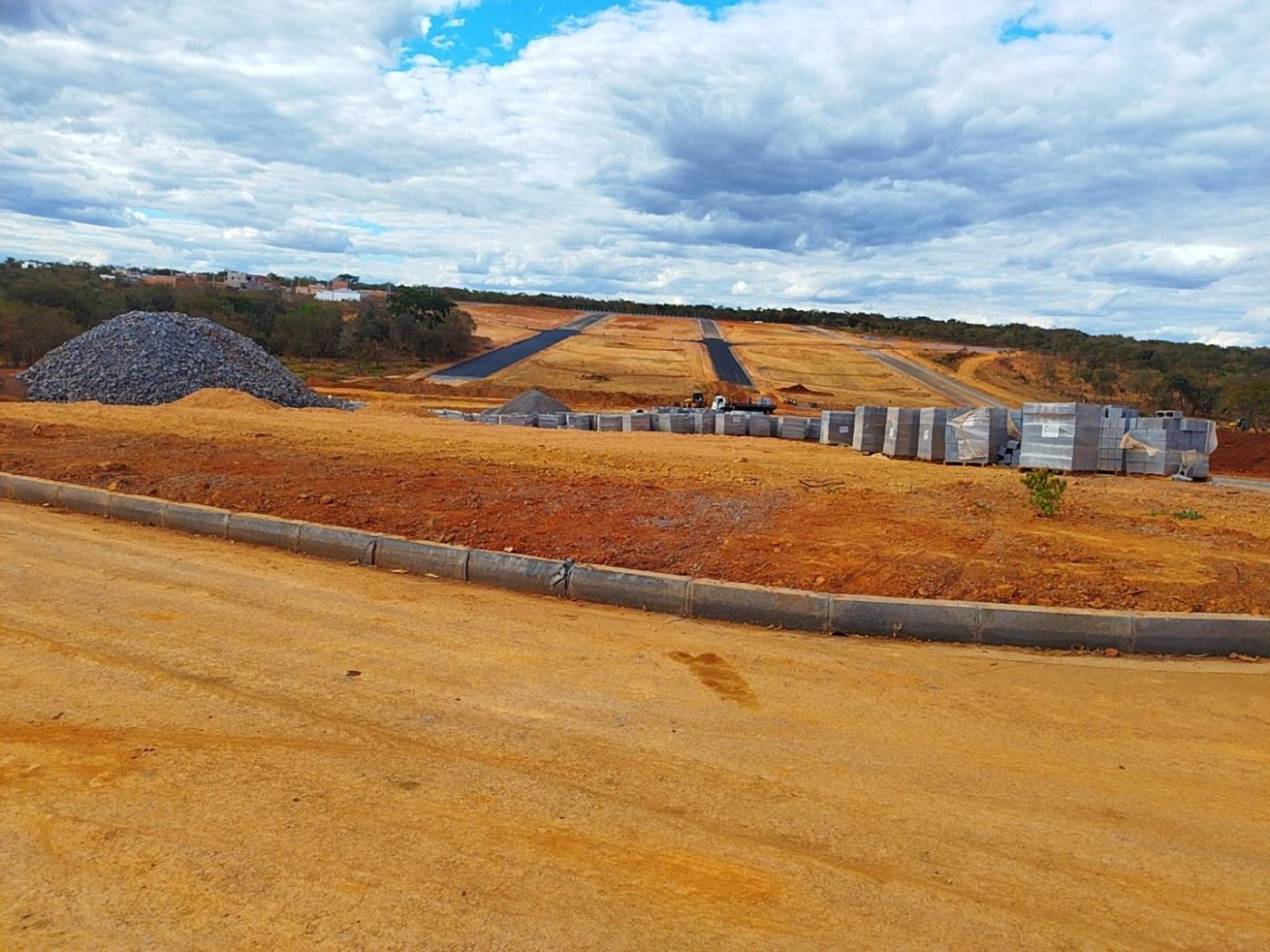 Terreno à venda, 108m² - Foto 1