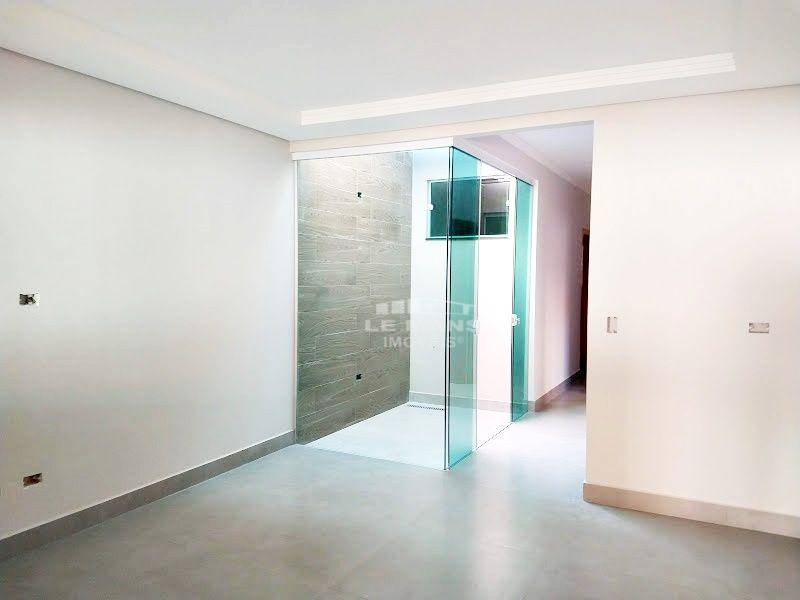 Casa à venda com 3 quartos, 150m² - Foto 4