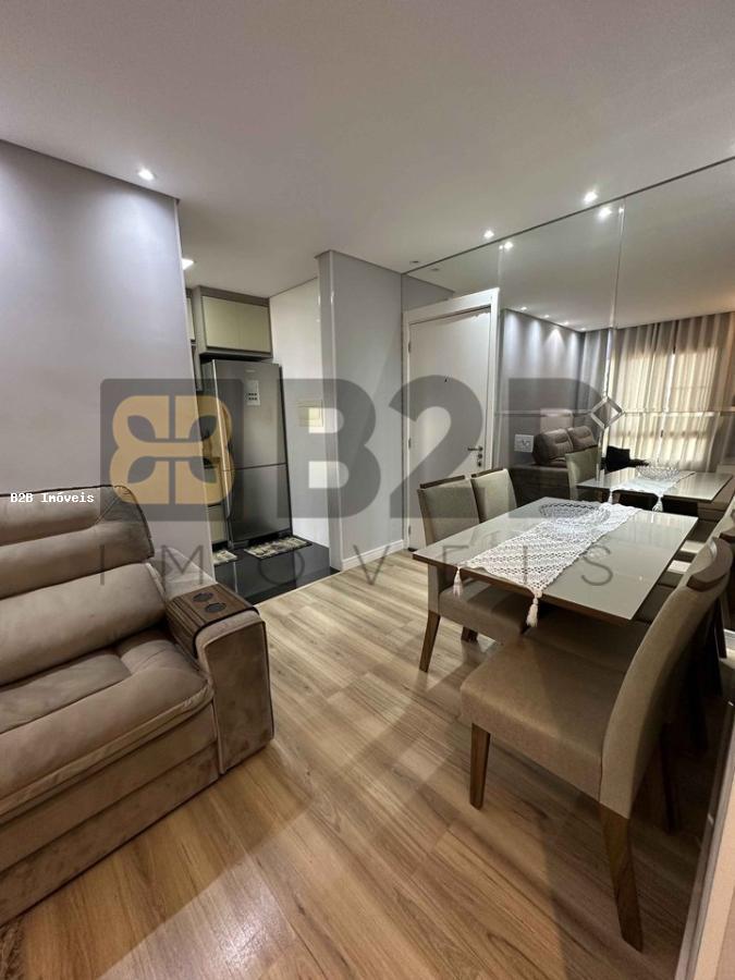 Apartamento à venda com 2 quartos, 42m² - Foto 4