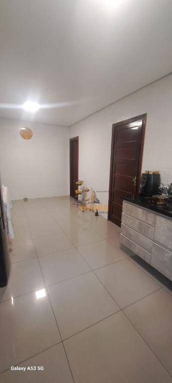 Sobrado à venda com 3 quartos, 186m² - Foto 26