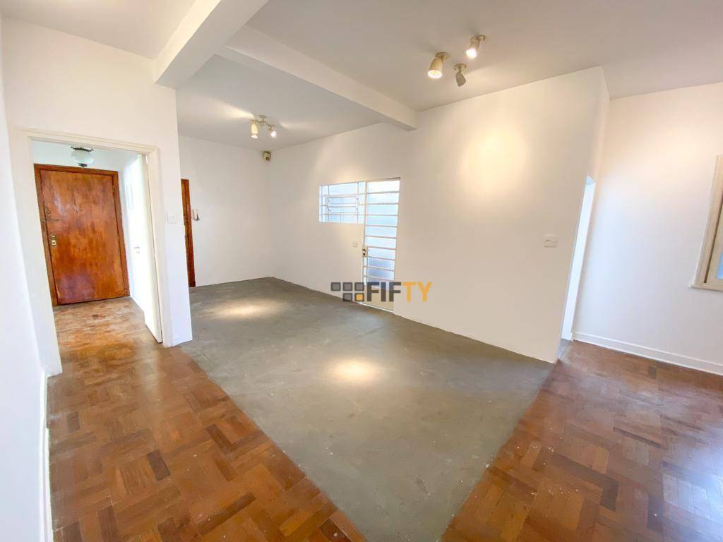 Apartamento para alugar com 3 quartos, 130m² - Foto 7