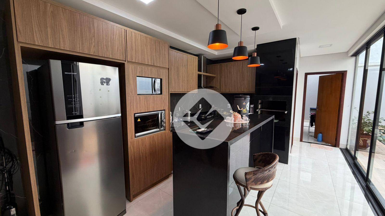 Casa, 3 quartos, 180 m² - Foto 4