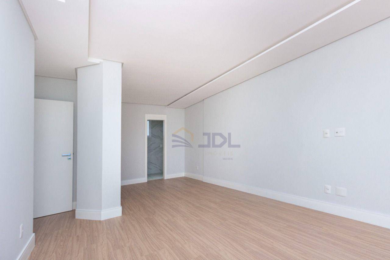 Apartamento à venda com 3 quartos, 190m² - Foto 24