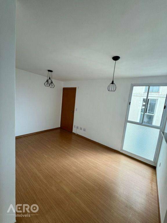 Apartamento à venda com 2 quartos, 42m² - Foto 3