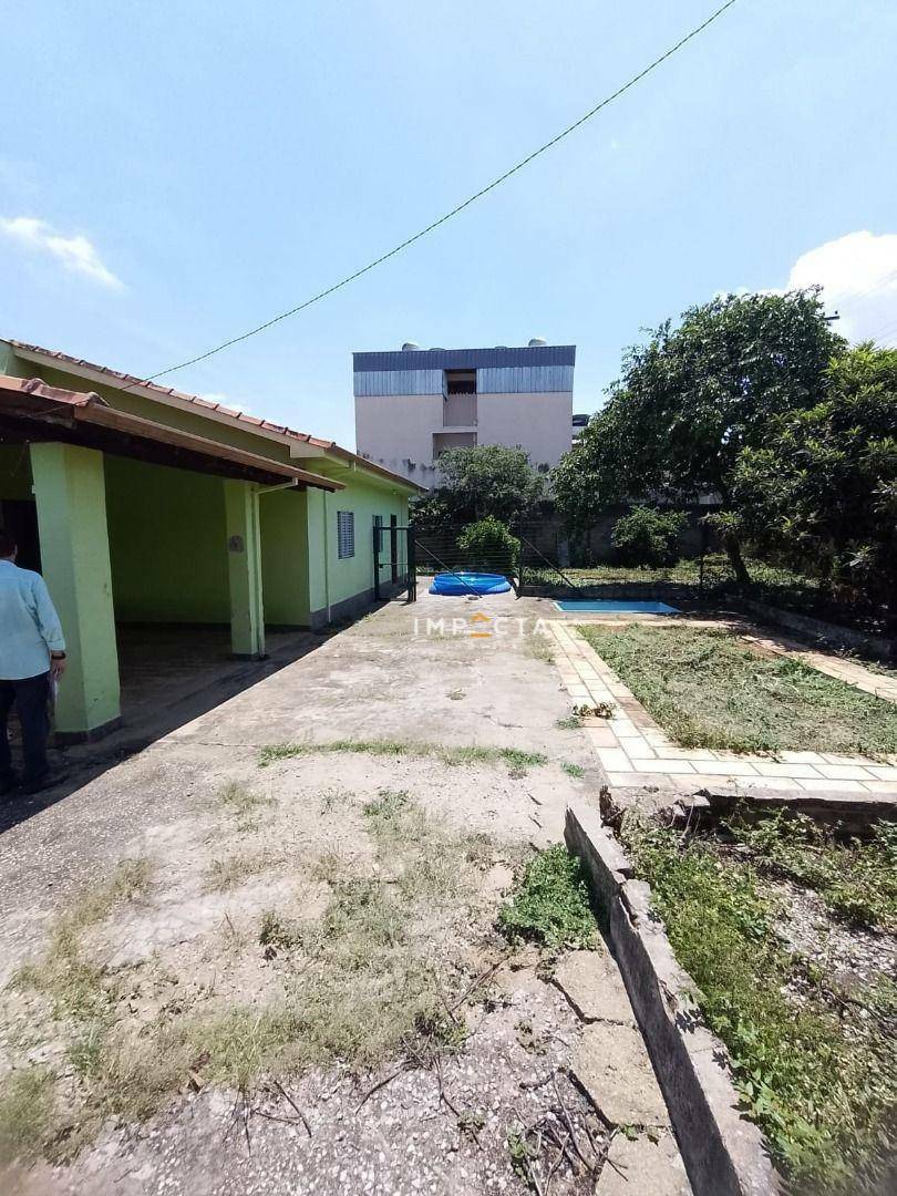 Casa à venda com 3 quartos, 644M2 - Foto 2