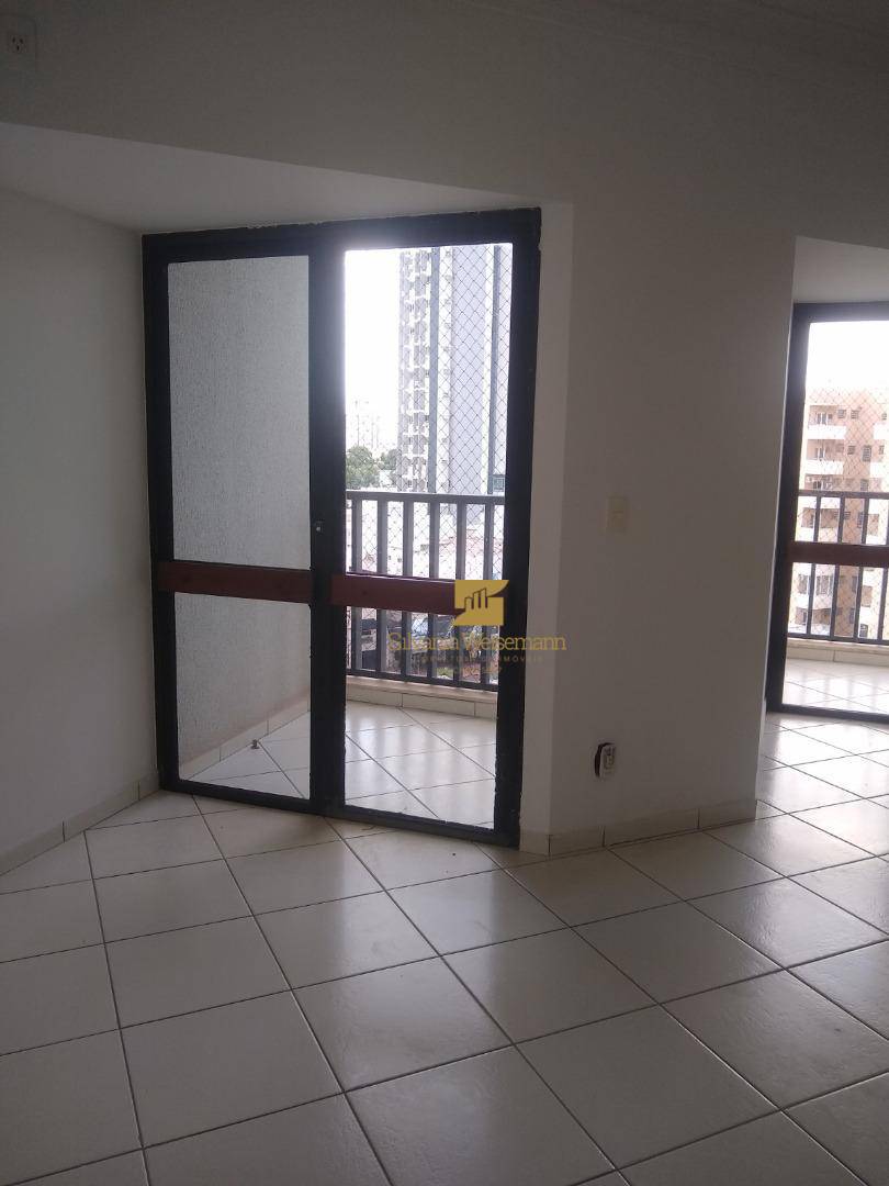 Apartamento à venda com 3 quartos, 261m² - Foto 5