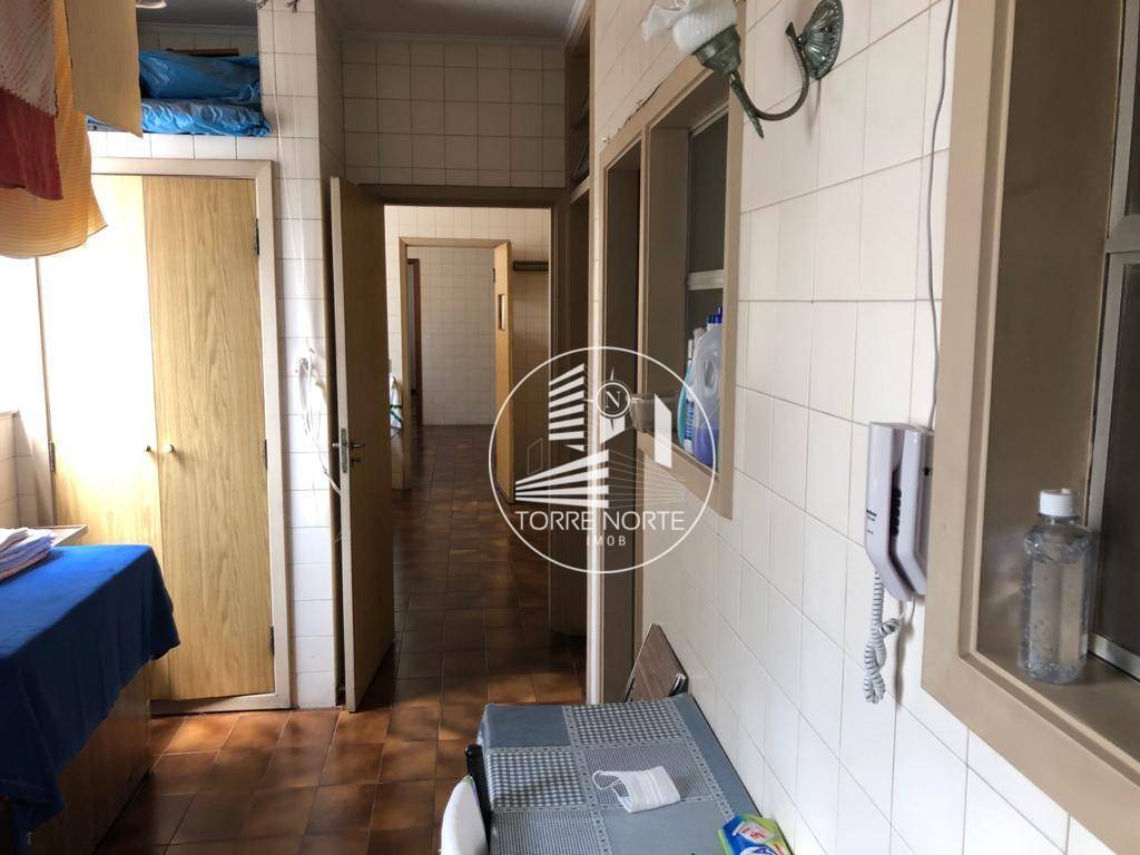 Apartamento à venda com 3 quartos, 390m² - Foto 7