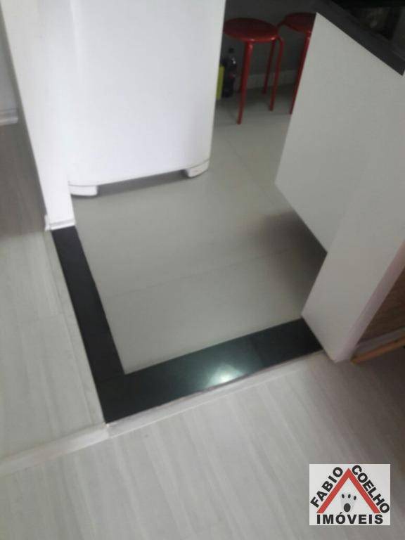 Apartamento à venda com 2 quartos, 56m² - Foto 25