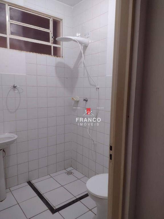 Casa à venda com 2 quartos, 85m² - Foto 2