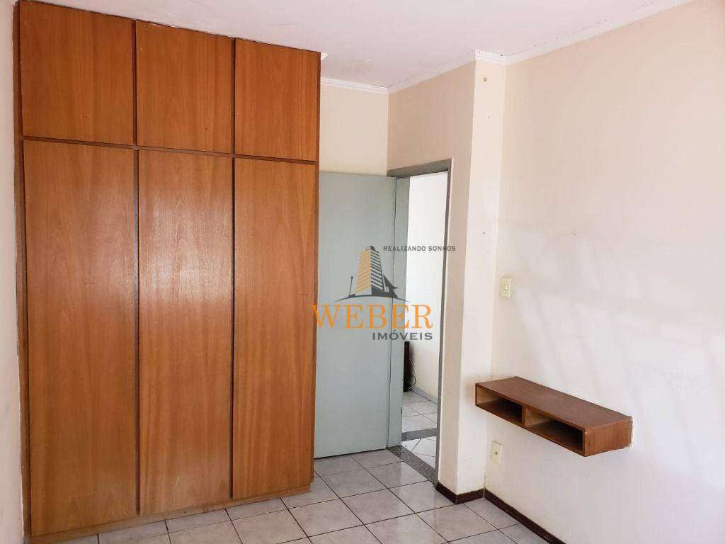 Casa à venda com 4 quartos, 140m² - Foto 18