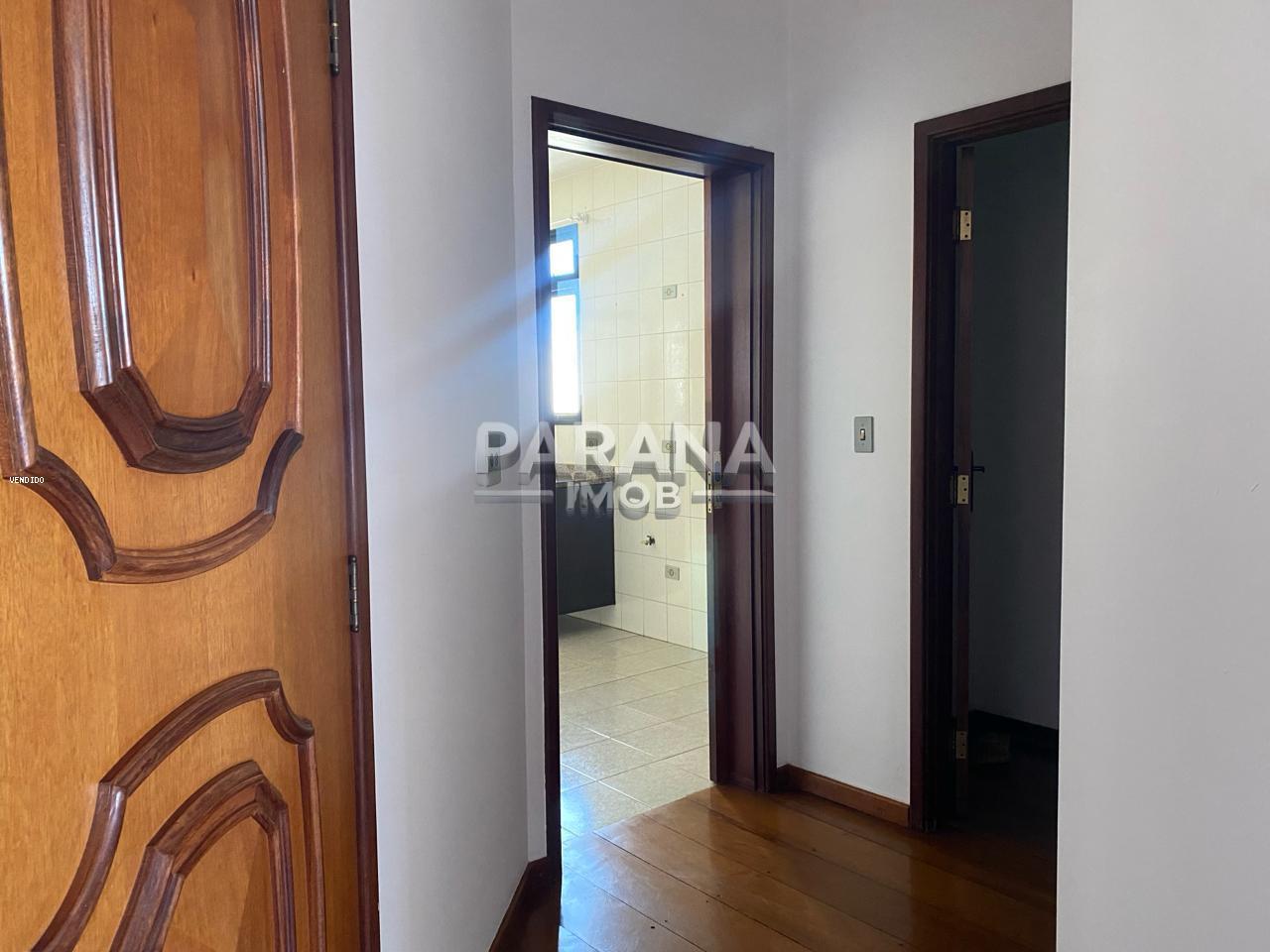 Apartamento à venda com 3 quartos, 124m² - Foto 3