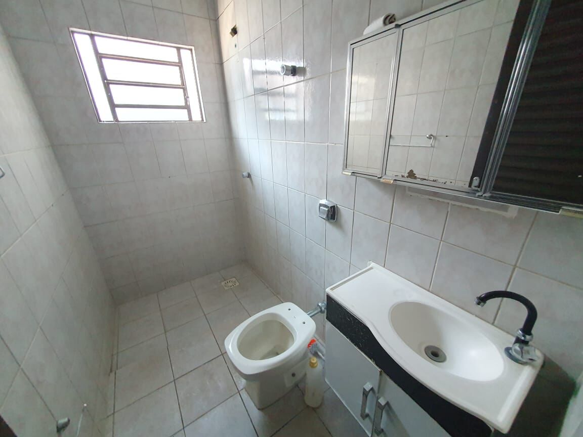 Casa à venda com 3 quartos, 180m² - Foto 9