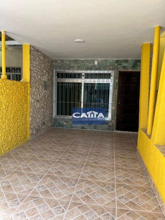 Sobrado à venda e aluguel com 3 quartos, 140m² - Foto 3