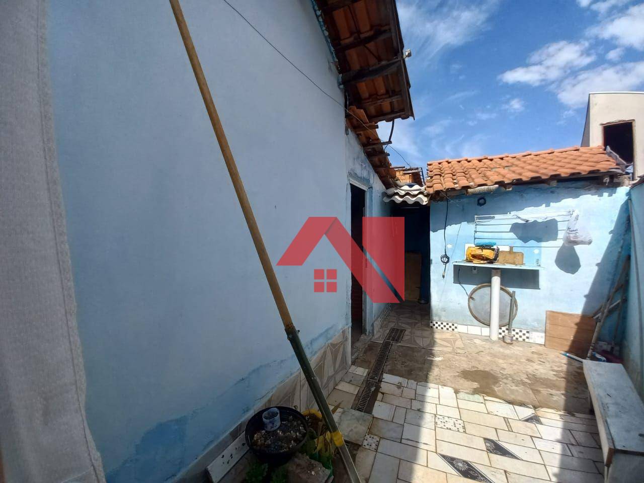 Casa à venda com 2 quartos, 90m² - Foto 5