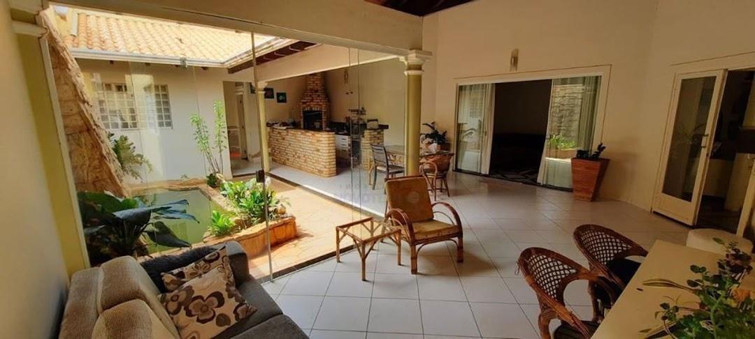 Casa à venda com 3 quartos, 280m² - Foto 18