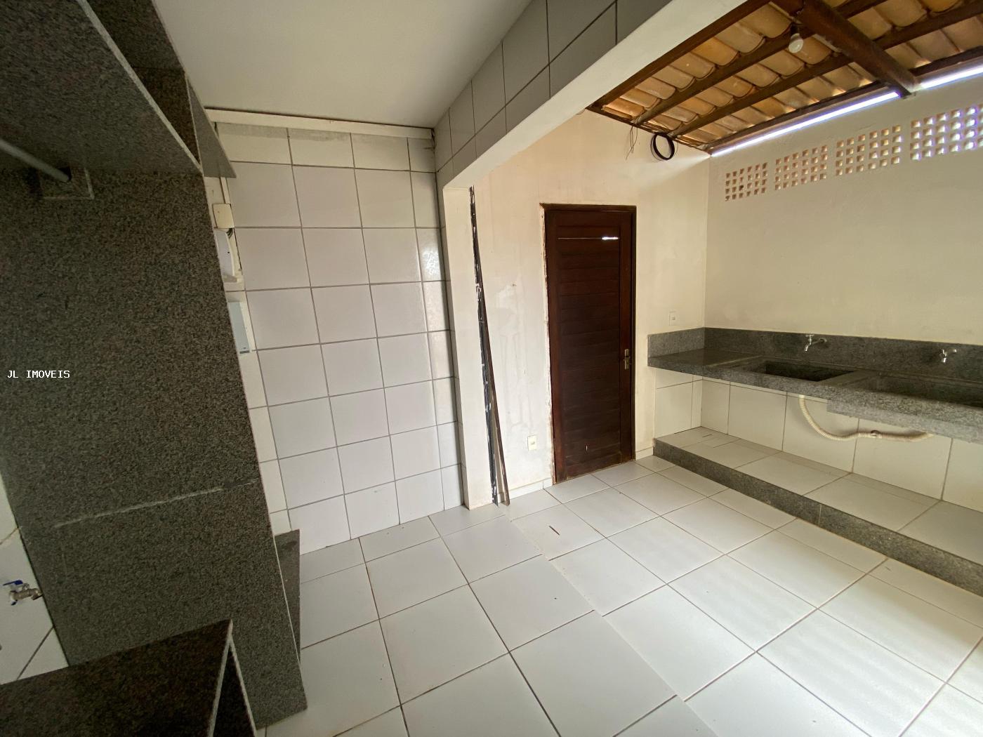 Casa à venda com 4 quartos, 280m² - Foto 24