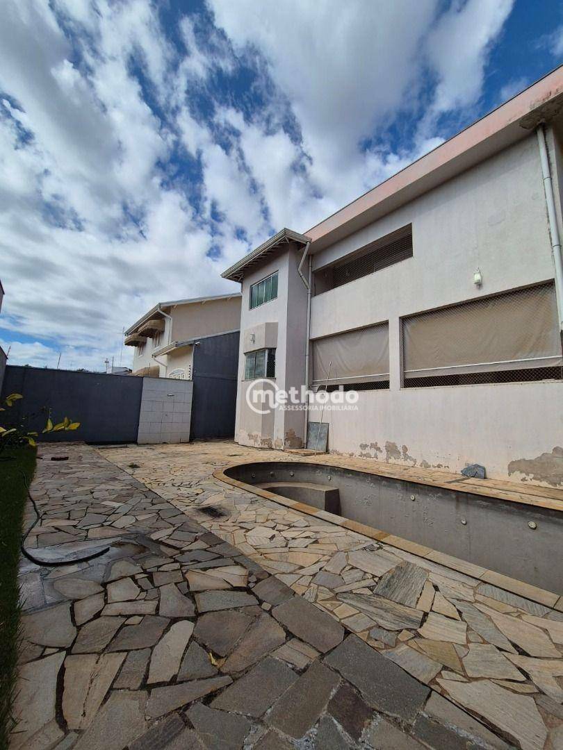 Casa à venda e aluguel com 4 quartos, 380m² - Foto 28