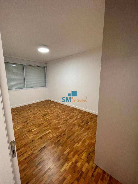 Apartamento à venda com 4 quartos, 137m² - Foto 18