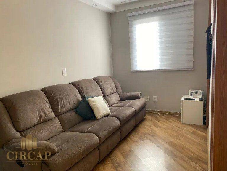 Apartamento à venda com 2 quartos, 62m² - Foto 4