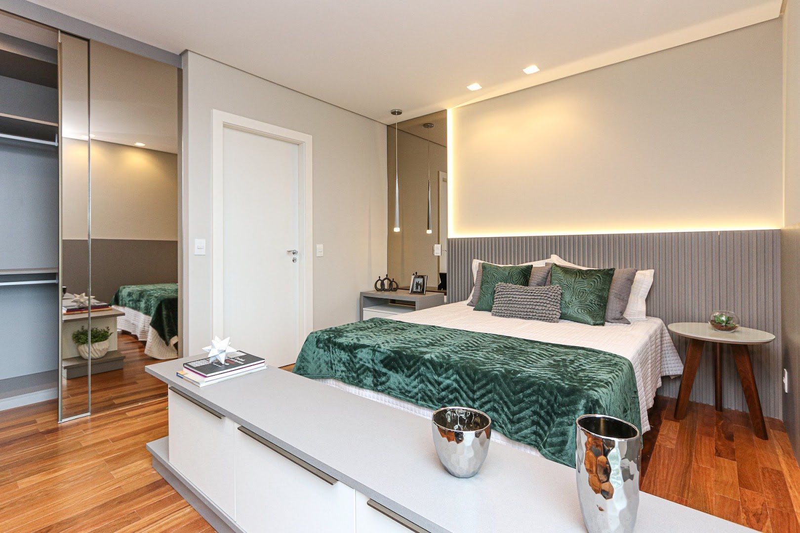 Apartamento à venda com 3 quartos, 176m² - Foto 6