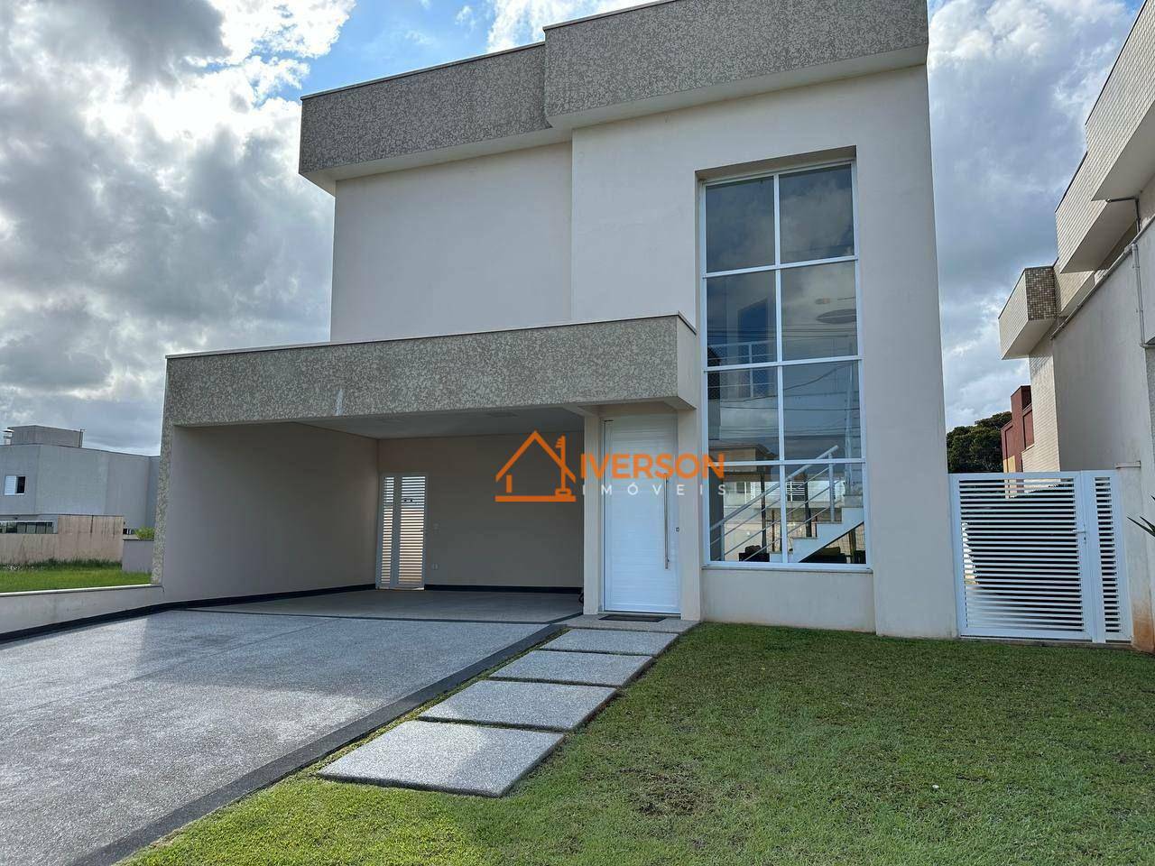 Sobrado à venda com 4 quartos, 189m² - Foto 1