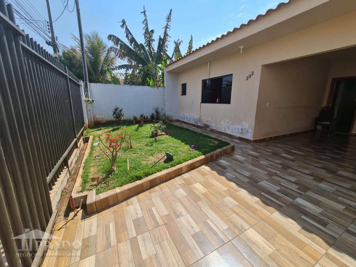 Casa à venda com 3 quartos, 184m² - Foto 2