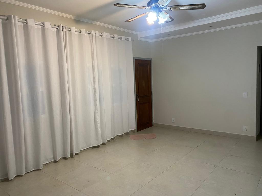 Casa à venda com 3 quartos - Foto 3