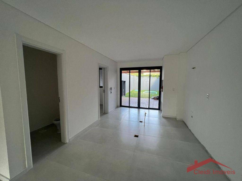 Casa à venda com 3 quartos, 129m² - Foto 5