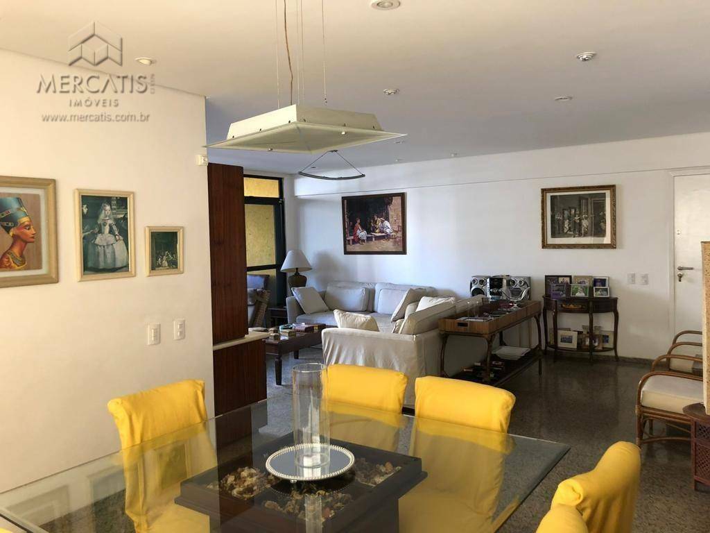 Apartamento à venda com 4 quartos, 215m² - Foto 8