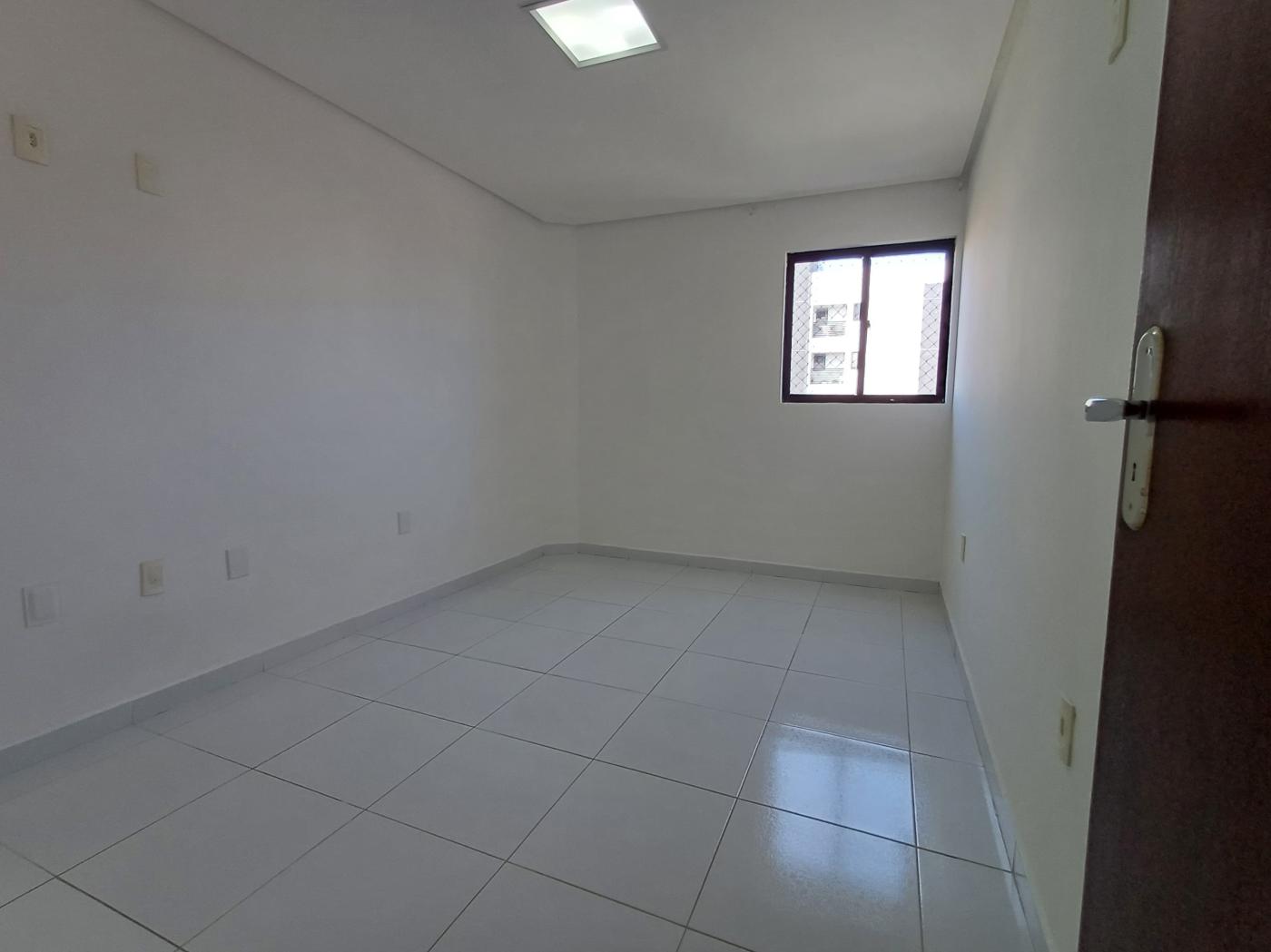 Apartamento à venda com 2 quartos, 69m² - Foto 8