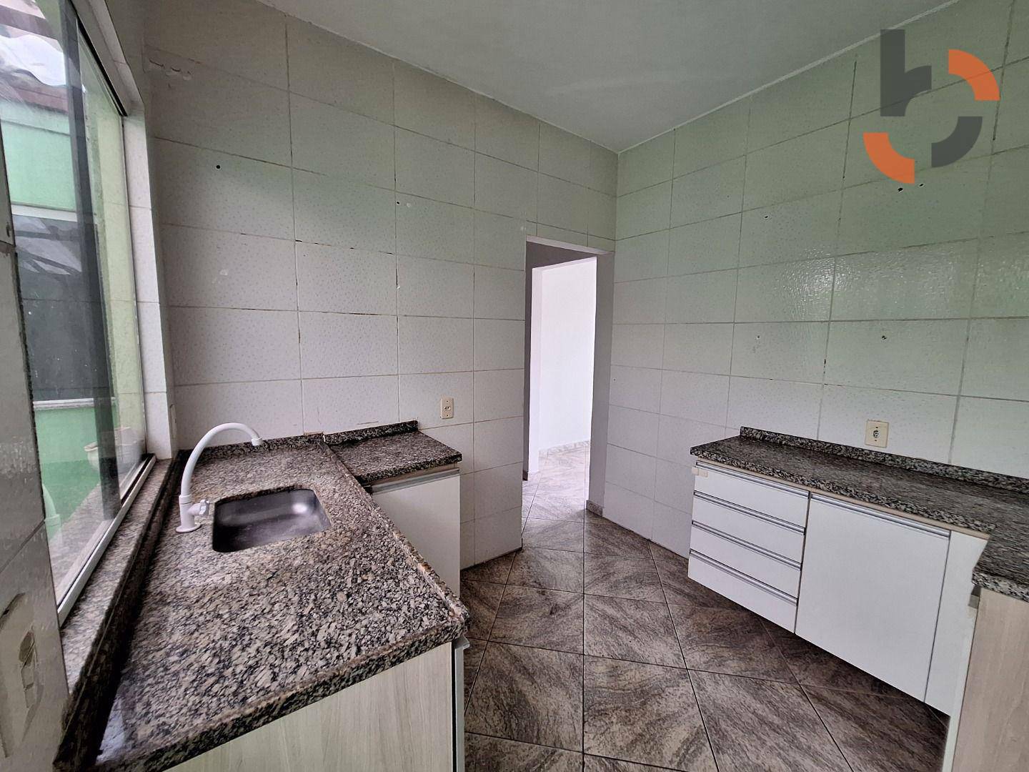 Casa à venda com 2 quartos, 60m² - Foto 18