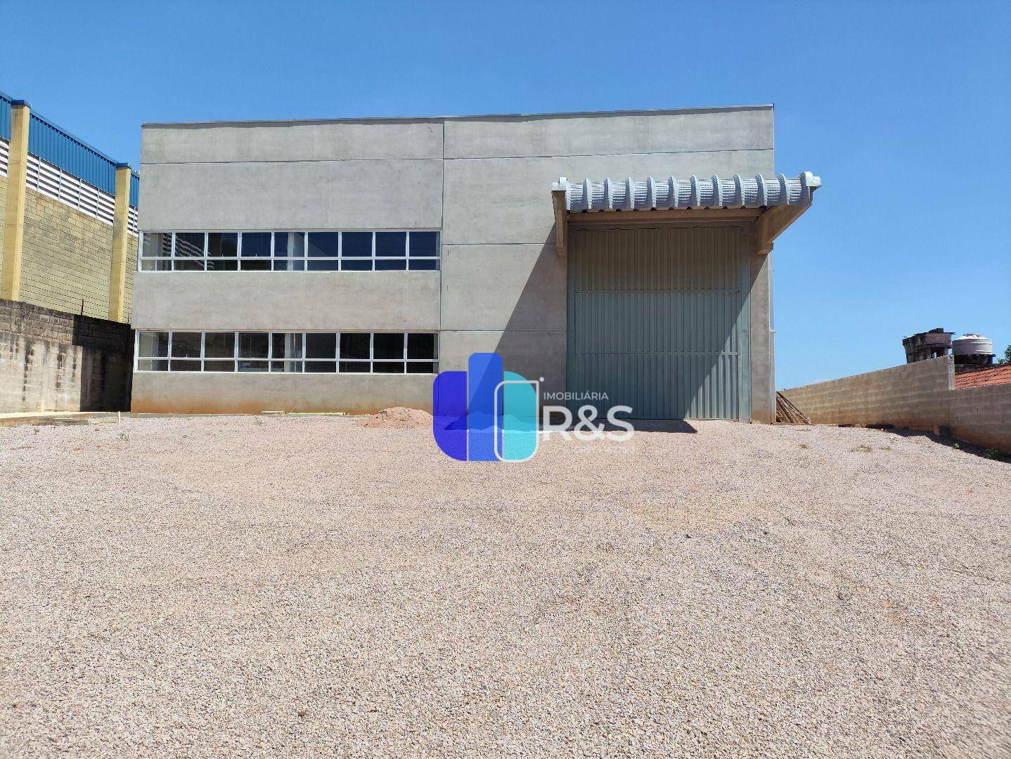 Depósito-Galpão-Armazém para alugar, 750m² - Foto 1