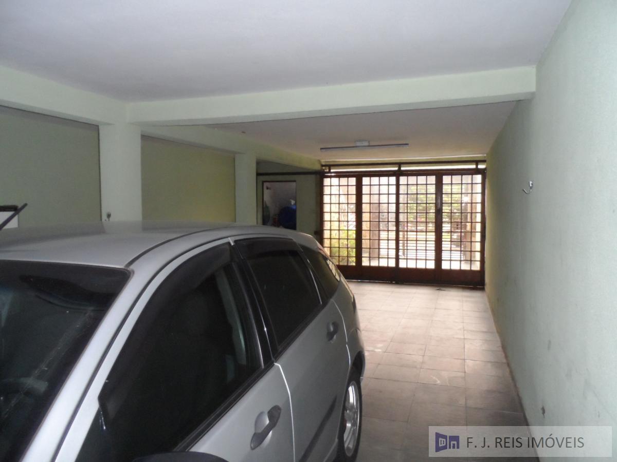 Sobrado à venda com 3 quartos, 250m² - Foto 2