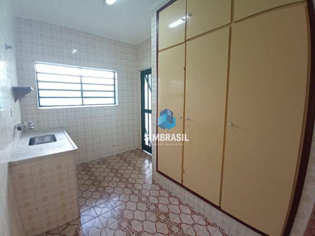 Casa à venda com 4 quartos, 220m² - Foto 6