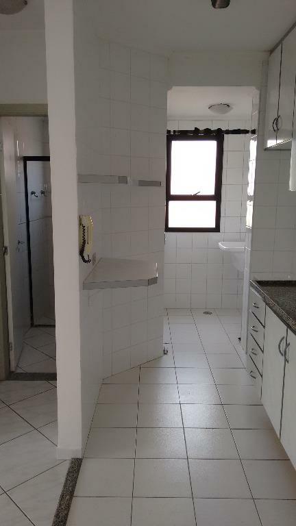 Apartamento para alugar com 1 quarto, 40m² - Foto 5