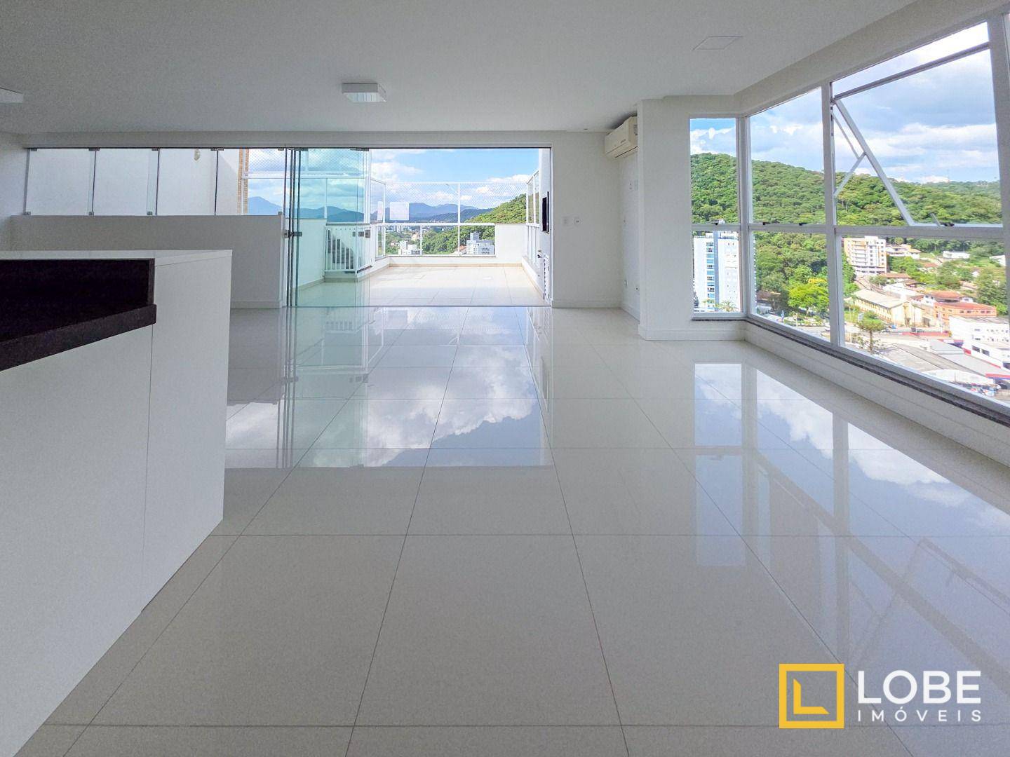 Cobertura, 3 quartos, 230 m² - Foto 3