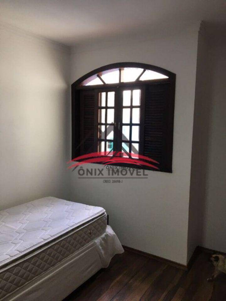 Casa à venda com 5 quartos, 237m² - Foto 19