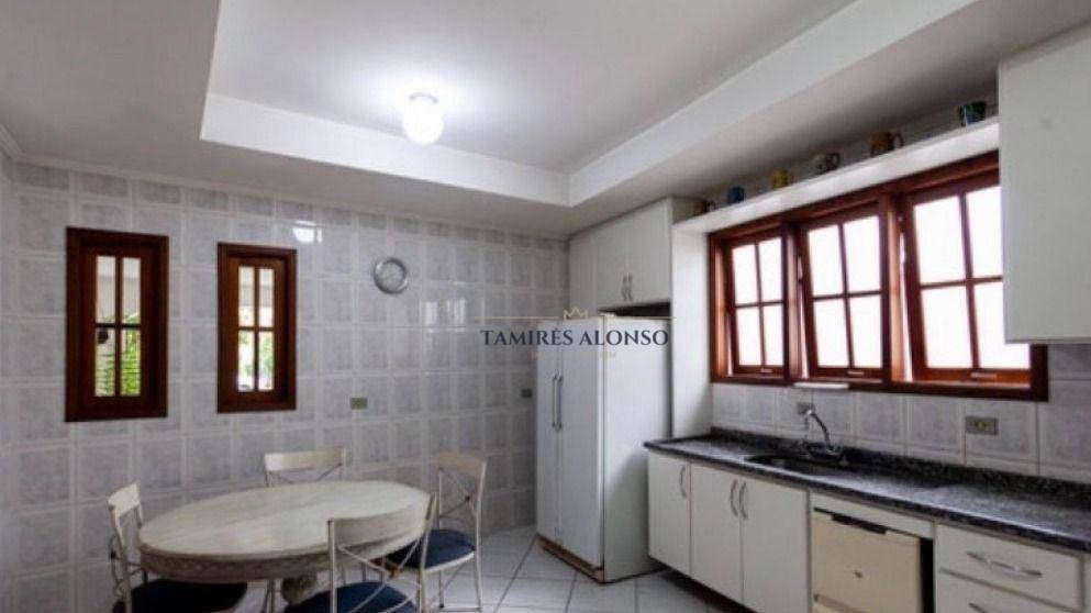 Casa à venda com 3 quartos, 285m² - Foto 2